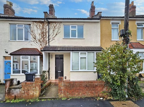 View Full Details for Grove Park Terrace, Fishponds, Bristol