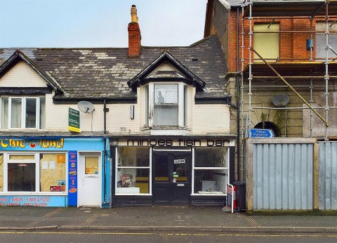 TAKEAWAY & FLAT - North Street, Wellington