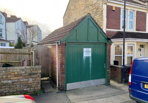 Garage on Foxcote Road, Ashton